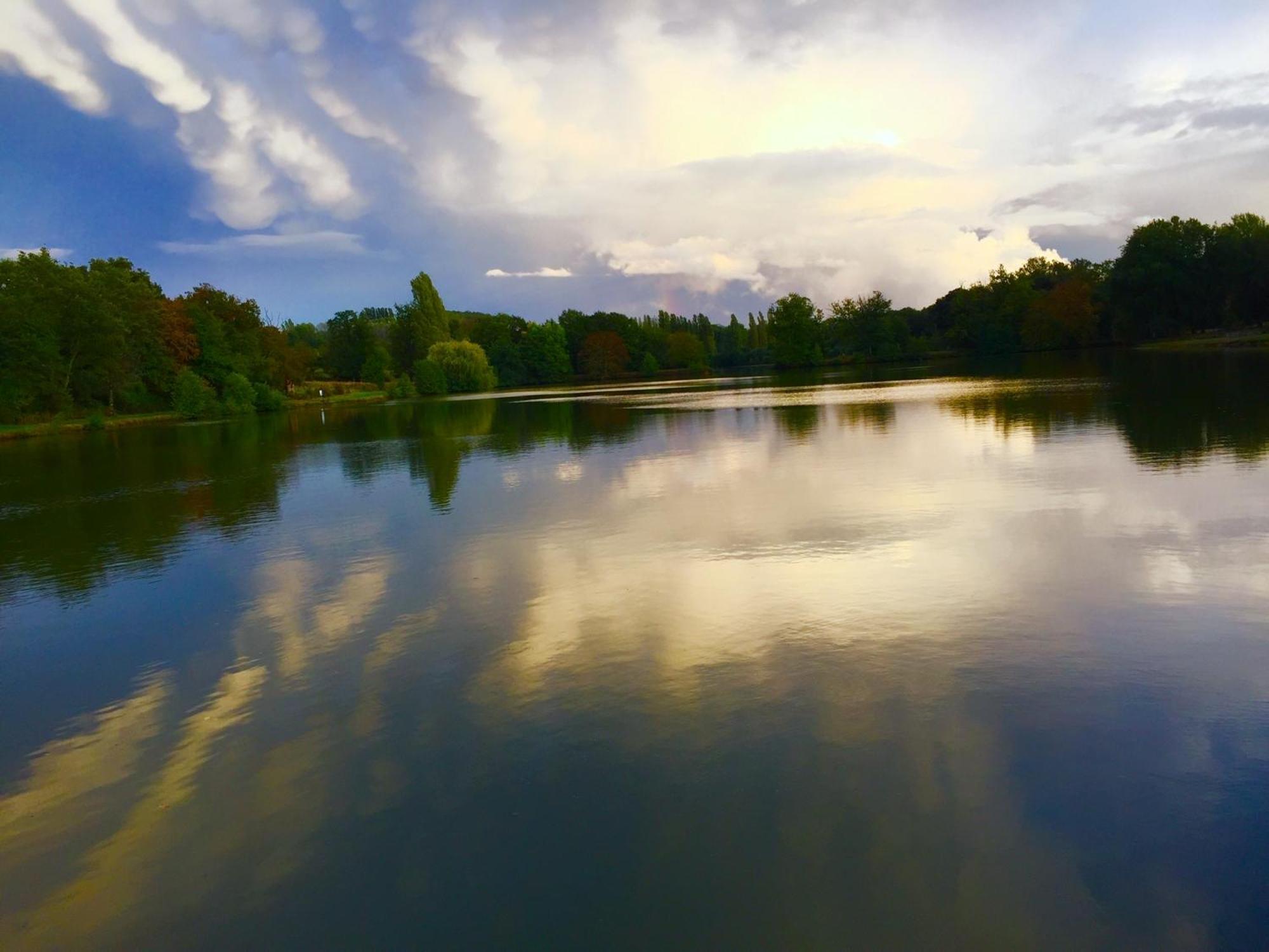 Nature Et Bord D'Etang A Jars Zewnętrze zdjęcie
